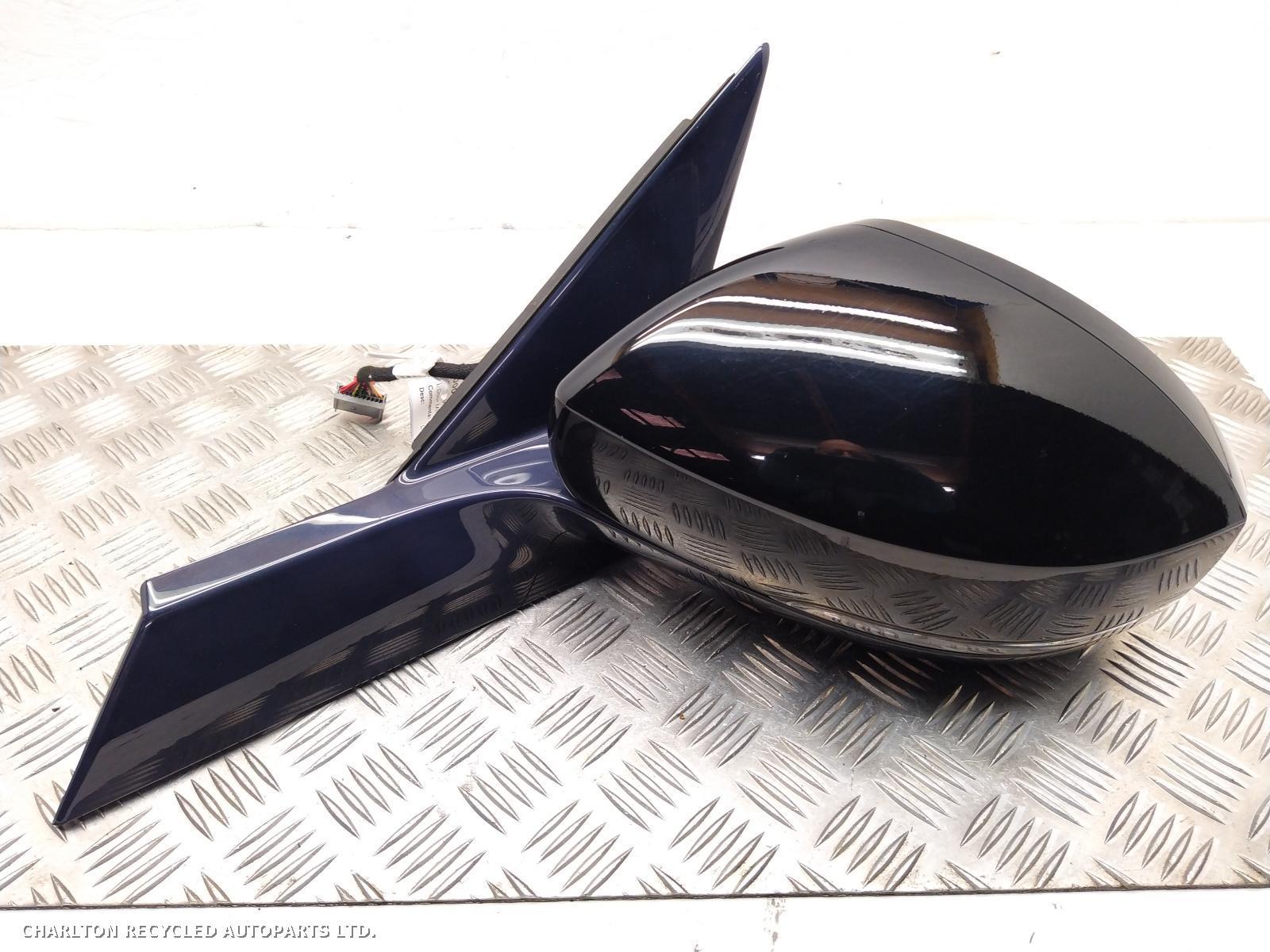 View Auto part L Door Mirror LAND ROVER DISCOVERY 2019