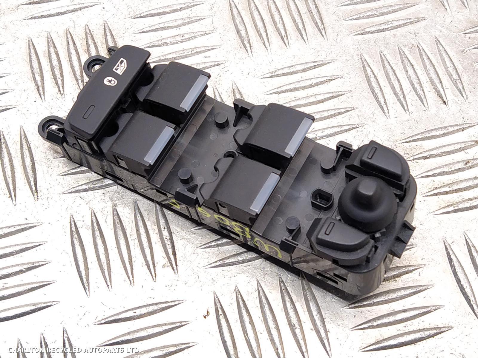 View Auto part Elect. Window Switch LAND ROVER DISCOVERY SPORT 2015