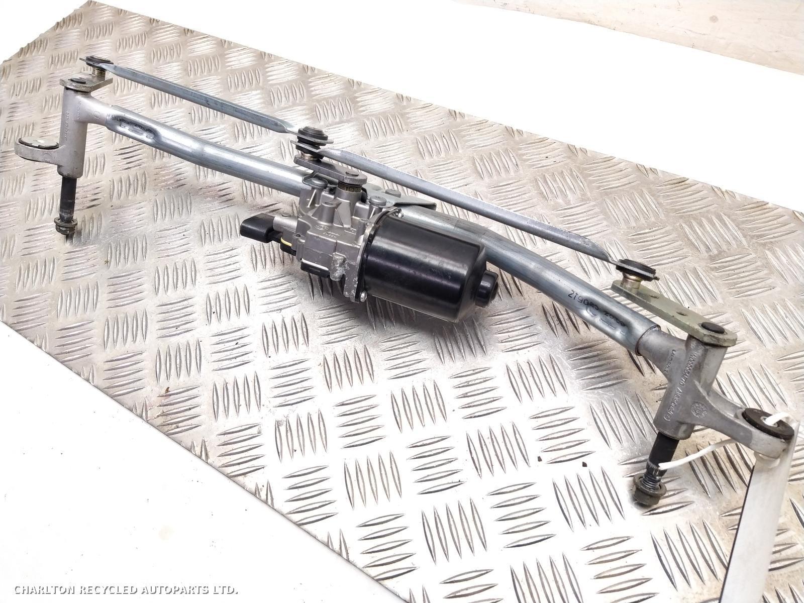 View Auto part Wiper Motor Front LAND ROVER RANGE ROVER VELAR 2019