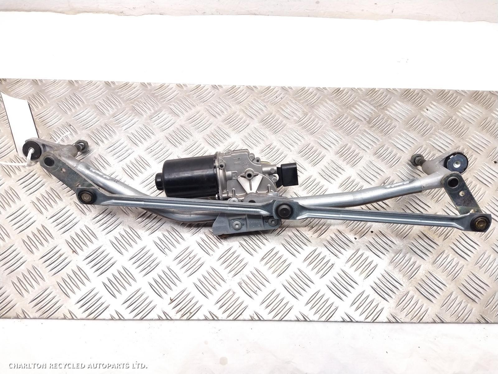 View Auto part Wiper Motor Front LAND ROVER RANGE ROVER VELAR 2019