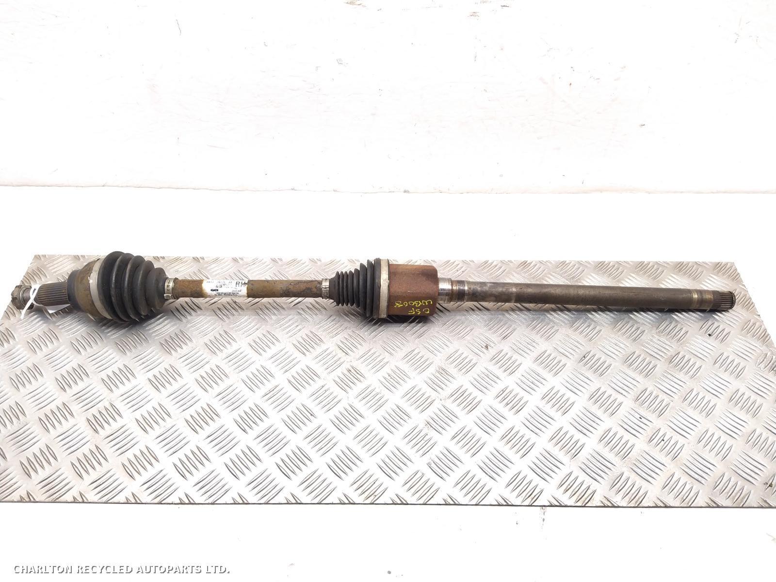 2019 LAND ROVER RANGE ROVER VELAR Right Driveshaft View Auto part Right Driveshaft LAND ROVER RANGE ROVER VELAR 2019