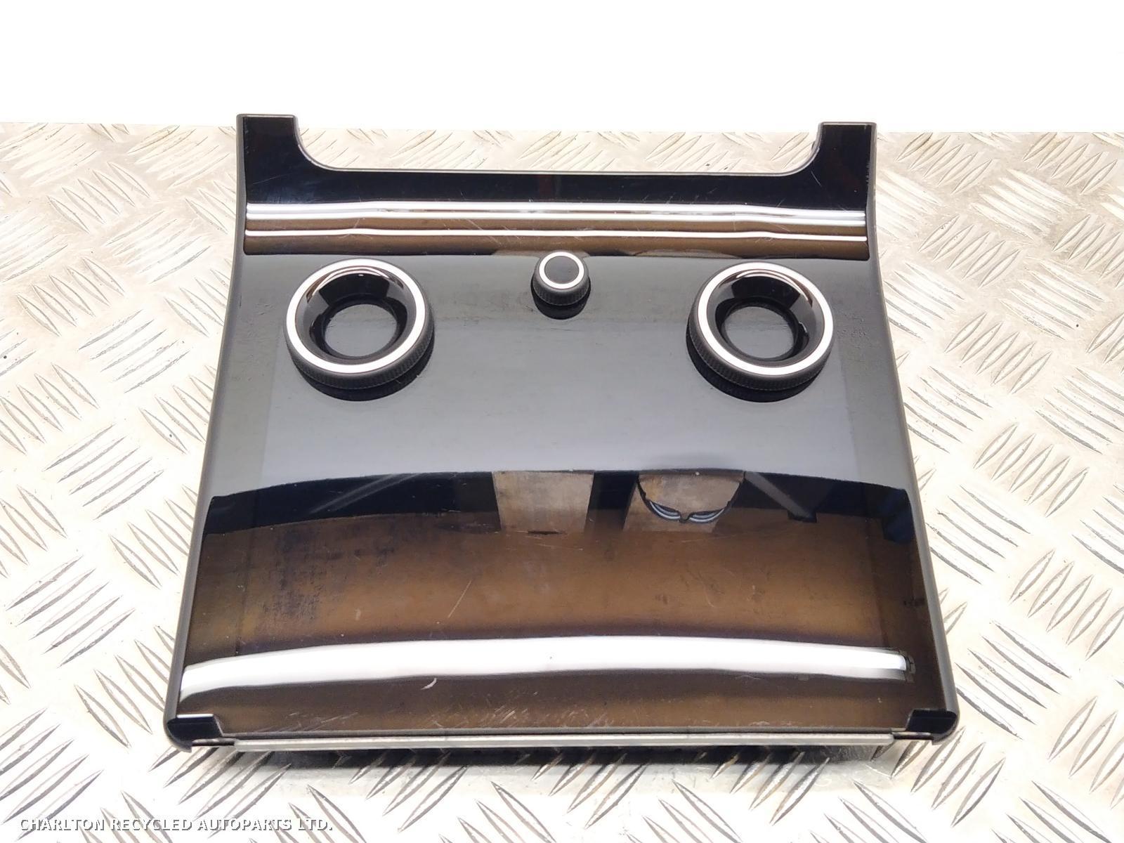 2019 LAND ROVER RANGE ROVER VELAR Heater/AC Controller View Auto part Heater/AC Controller LAND ROVER RANGE ROVER VELAR 2019