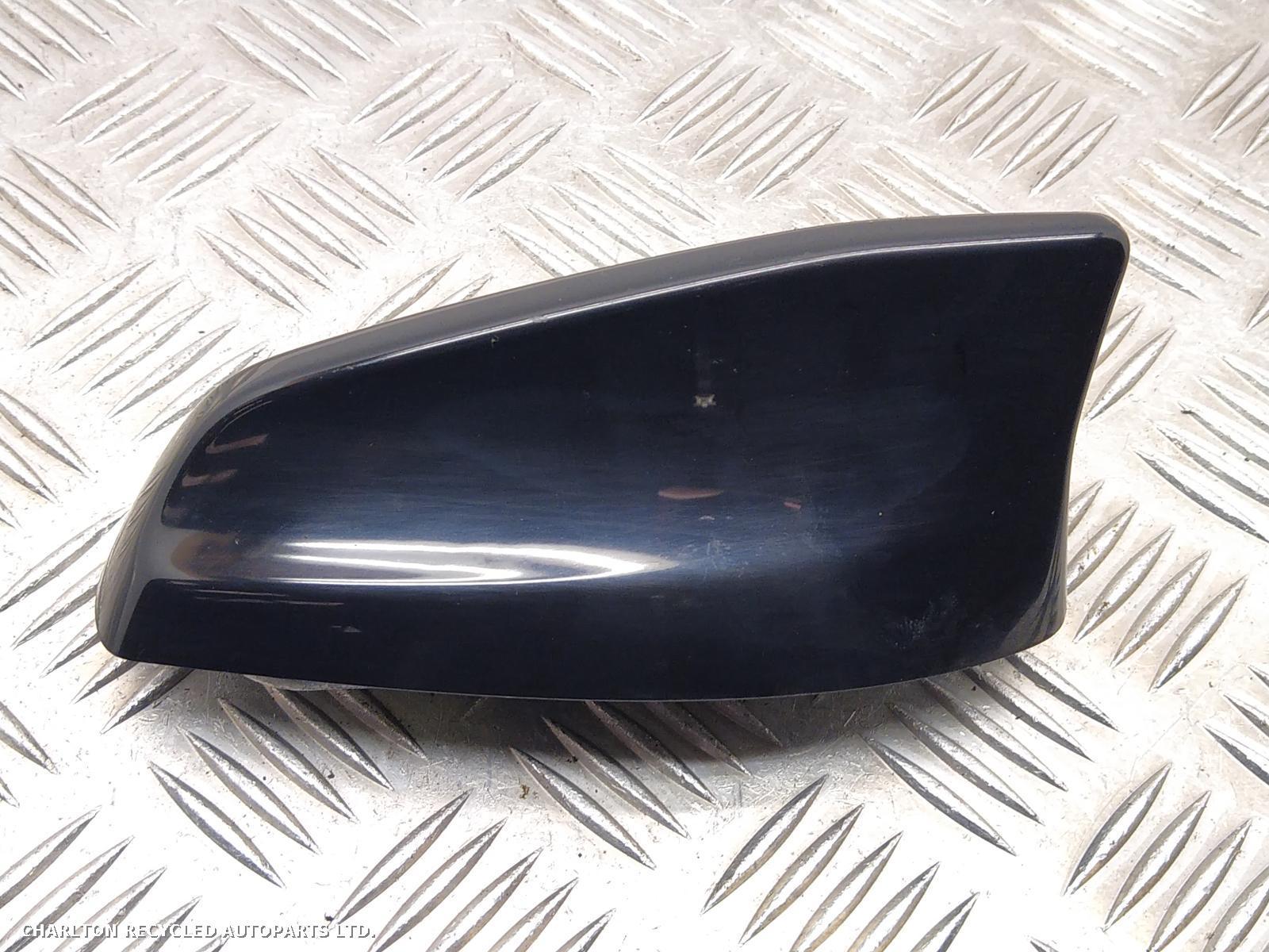 View Auto part Antenna LAND ROVER RANGE ROVER VELAR 2019