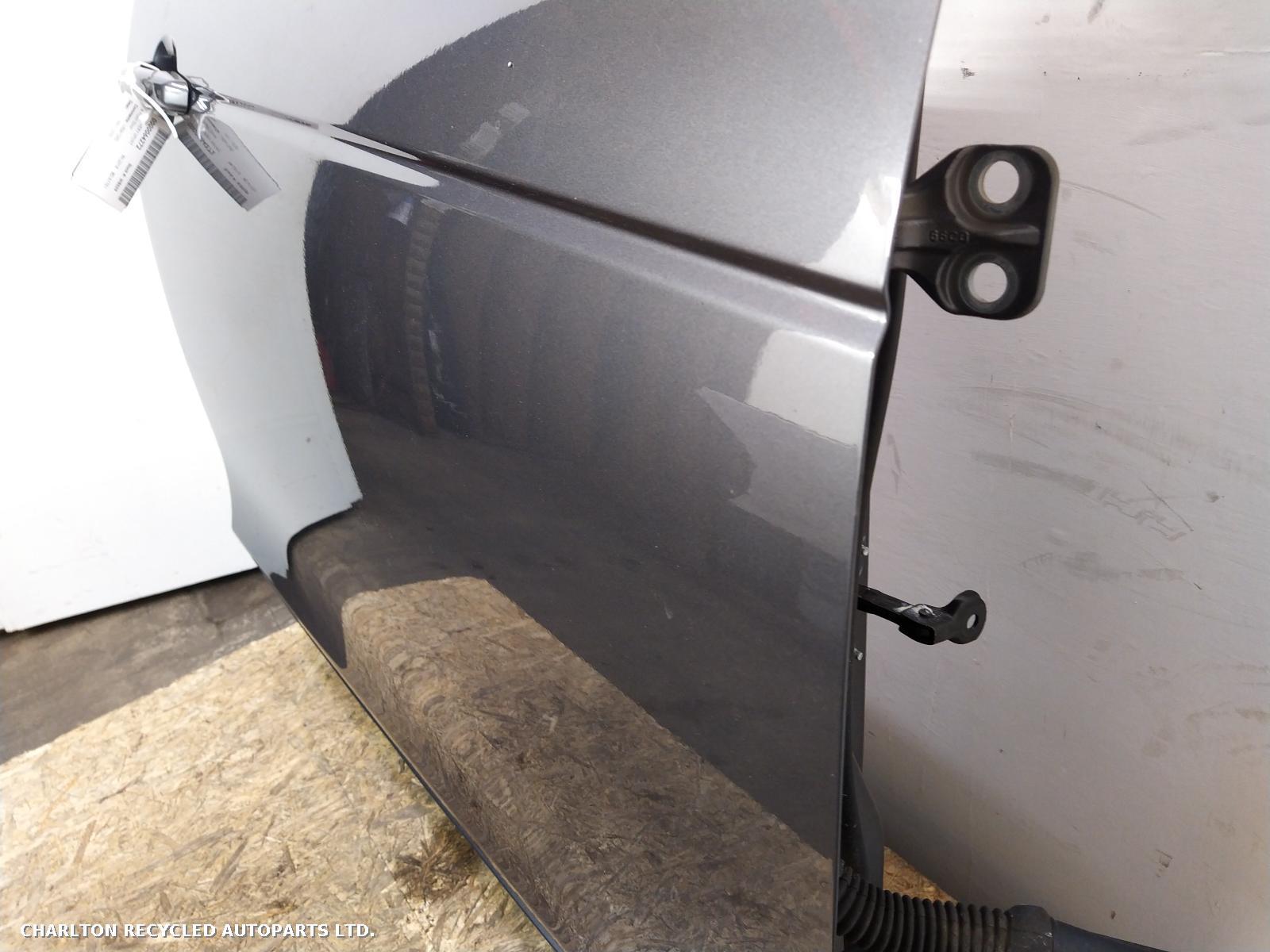 View Auto part R Front Door LAND ROVER DISCOVERY SPORT 2018