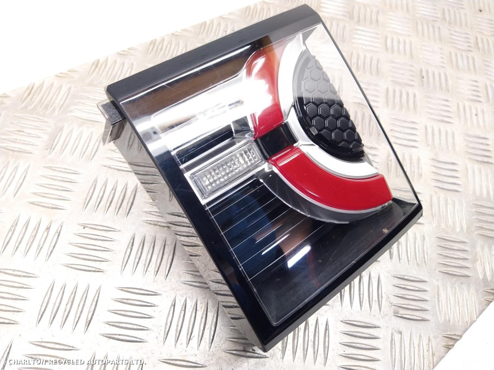 View Auto part R Taillight LAND ROVER DISCOVERY SPORT 2018