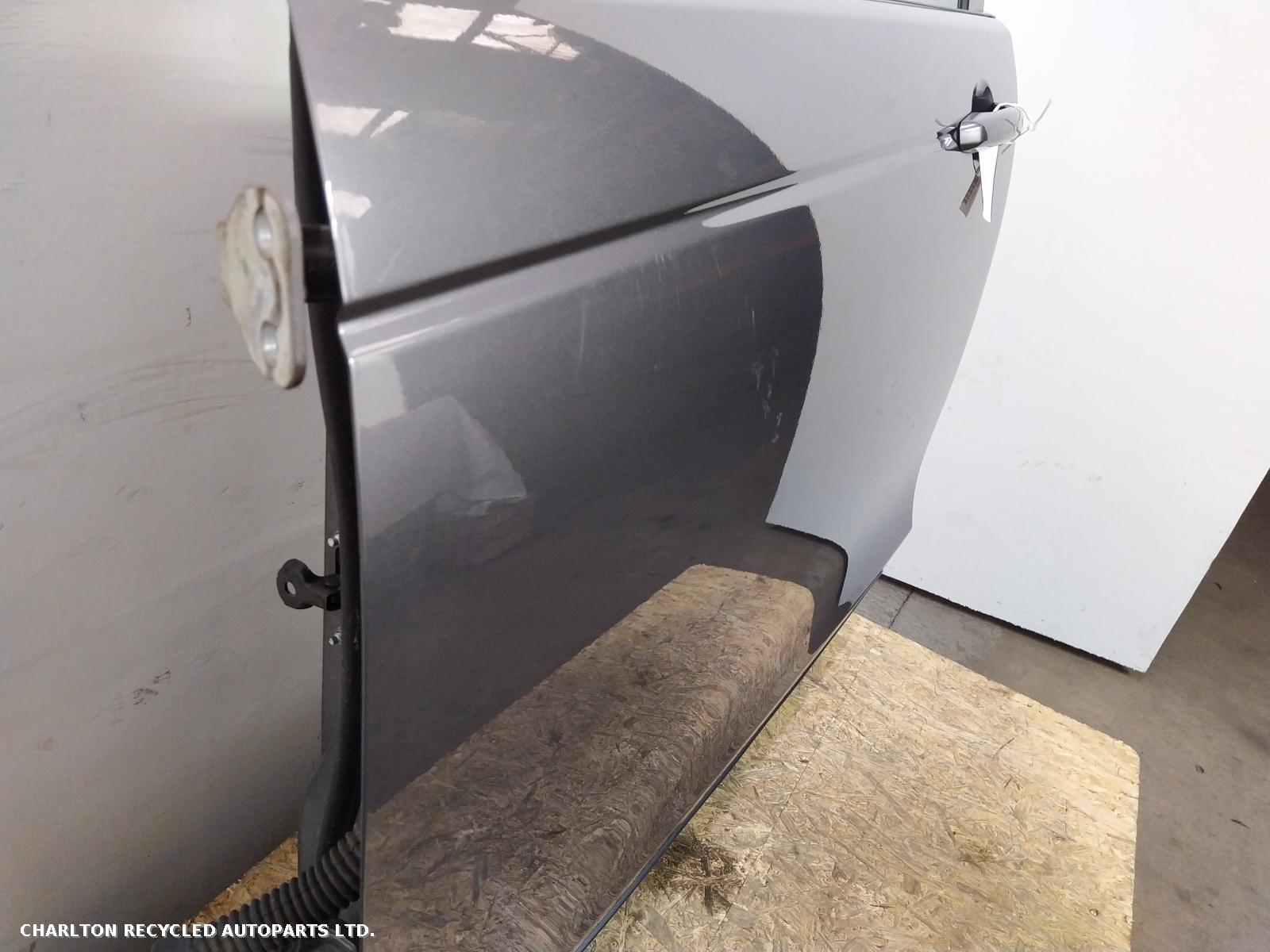 View Auto part L Front Door LAND ROVER DISCOVERY SPORT 2018