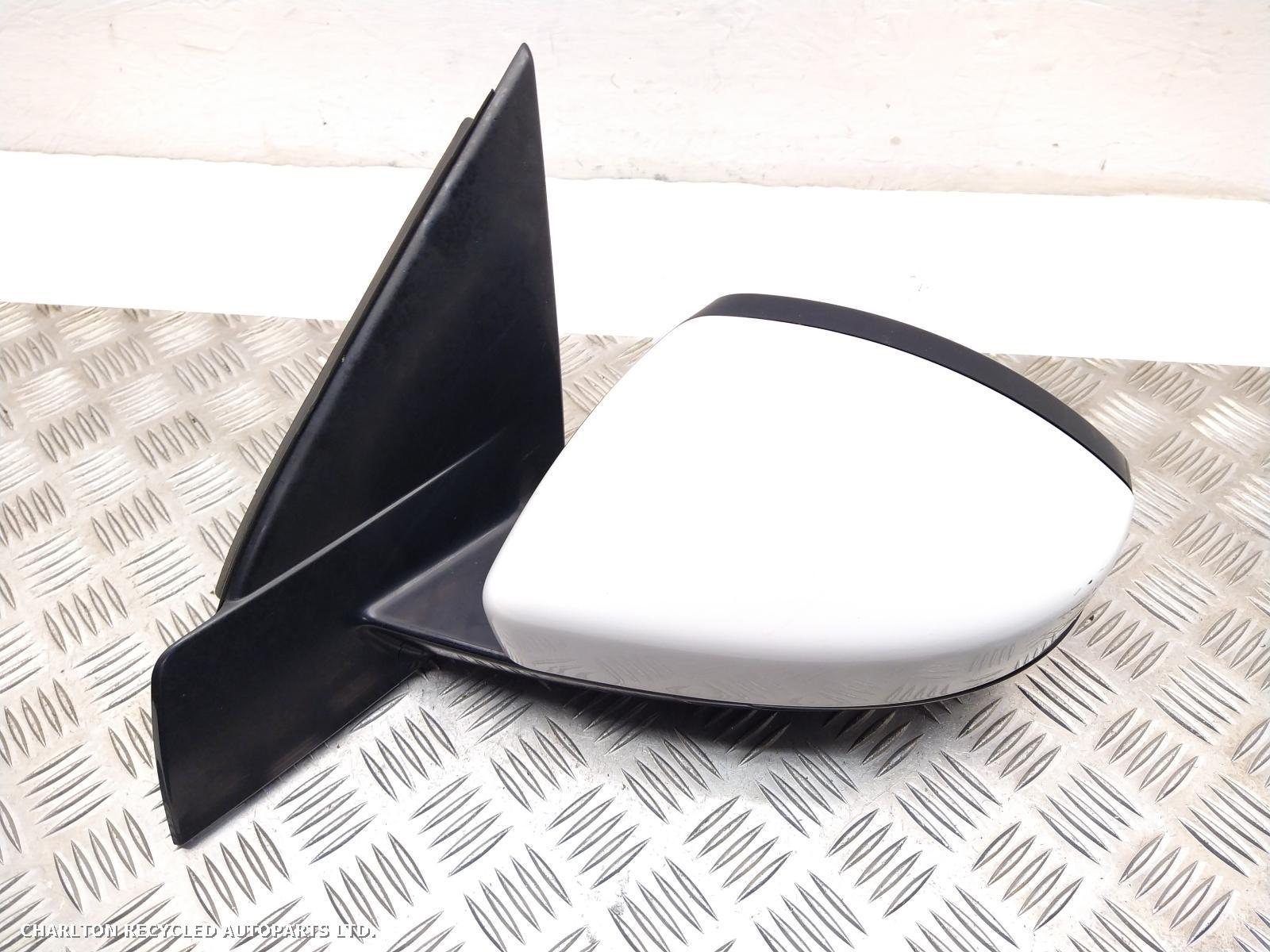 View Auto part L Door Mirror LAND ROVER DISCOVERY SPORT 2016