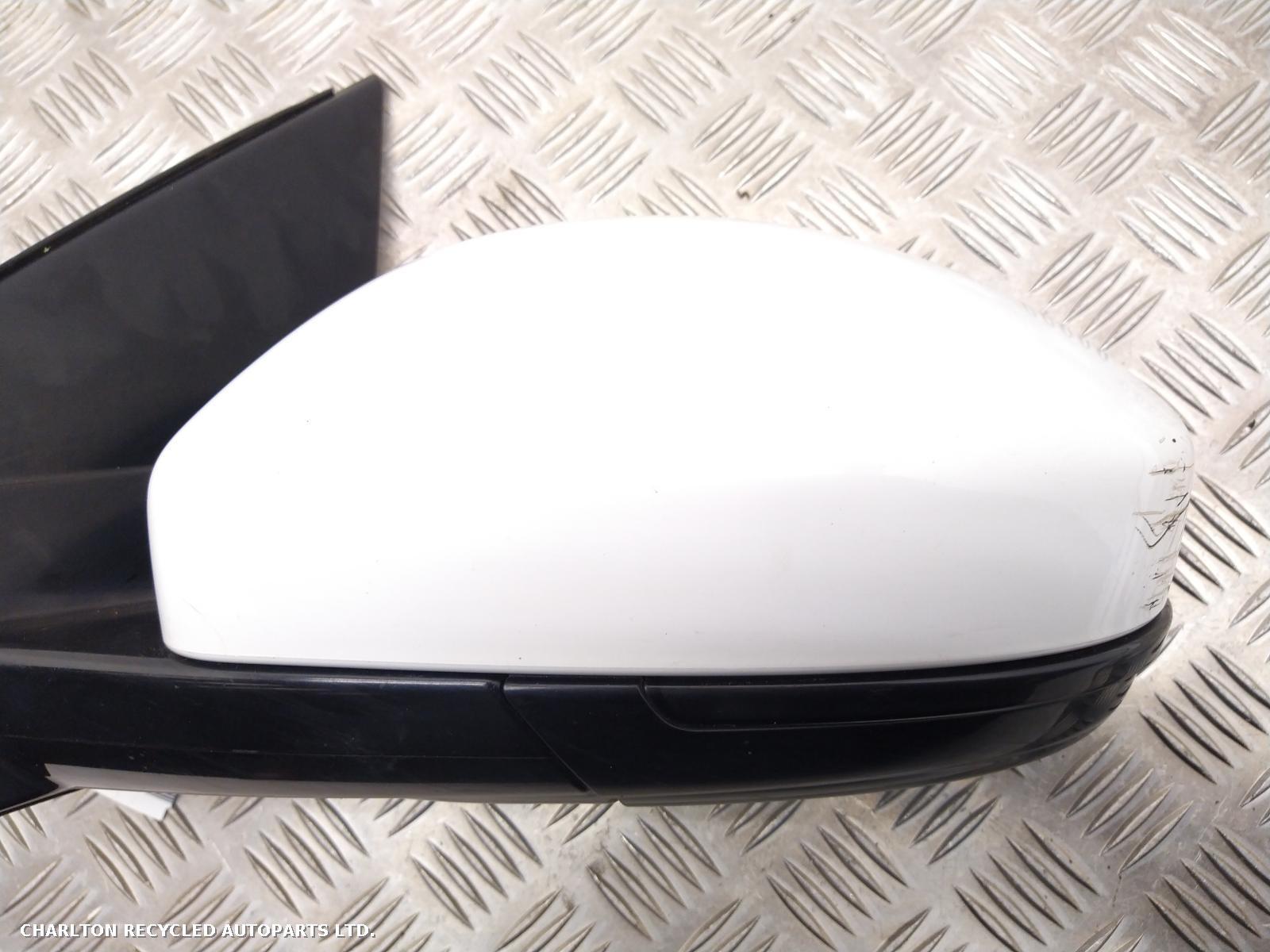 View Auto part L Door Mirror LAND ROVER DISCOVERY SPORT 2016