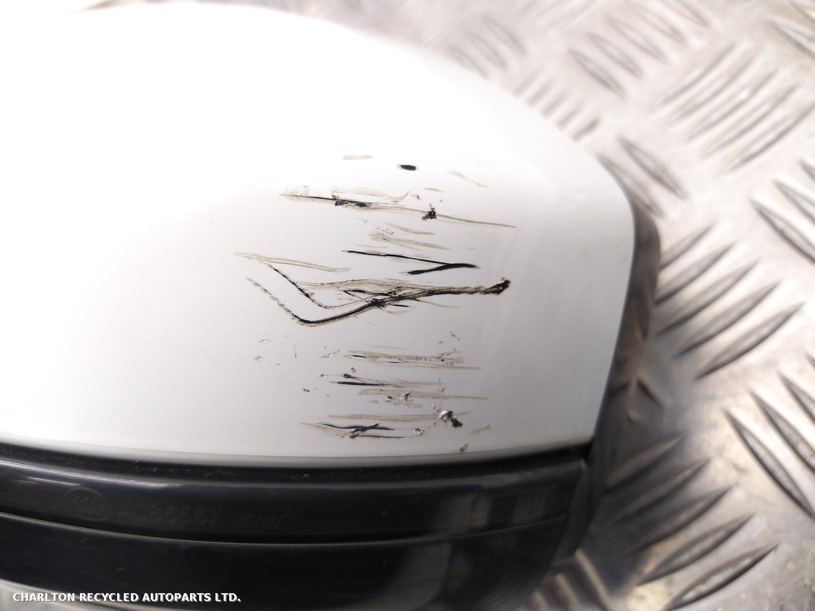 View Auto part L Door Mirror LAND ROVER DISCOVERY SPORT 2016