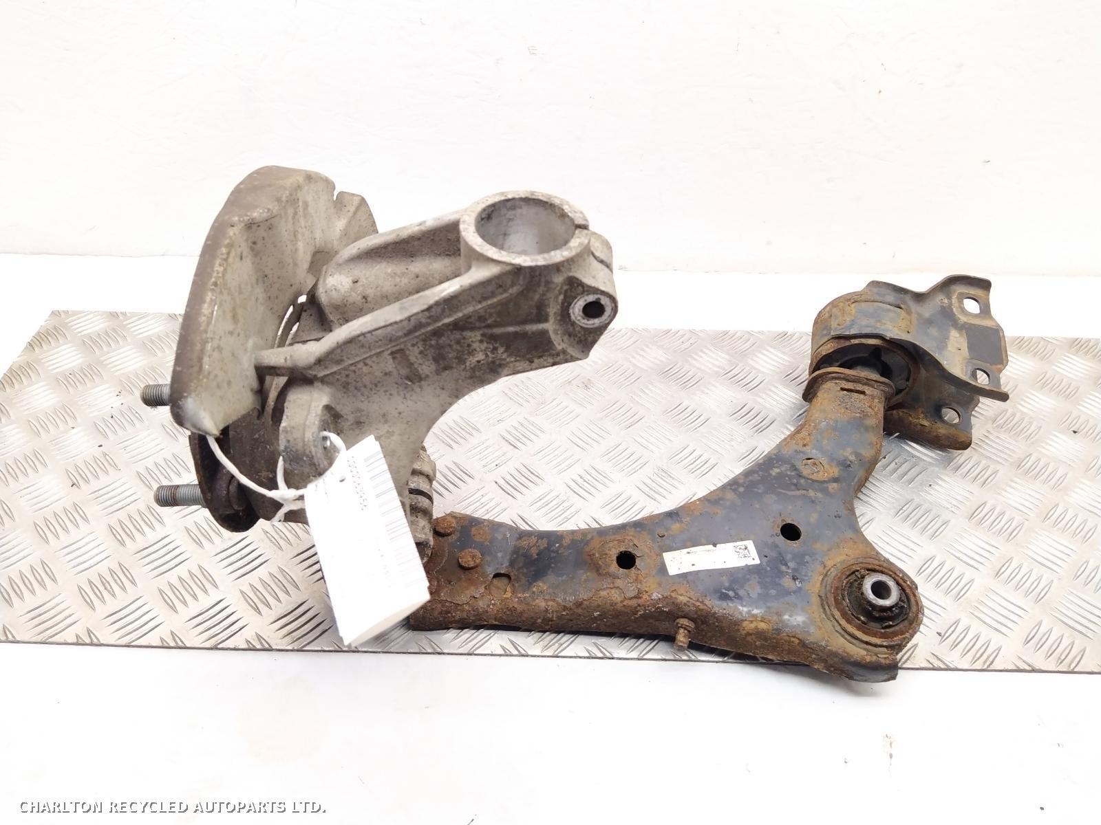 View Auto part RF Hub/Stub Axle Assembly LAND ROVER DISCOVERY SPORT 2016