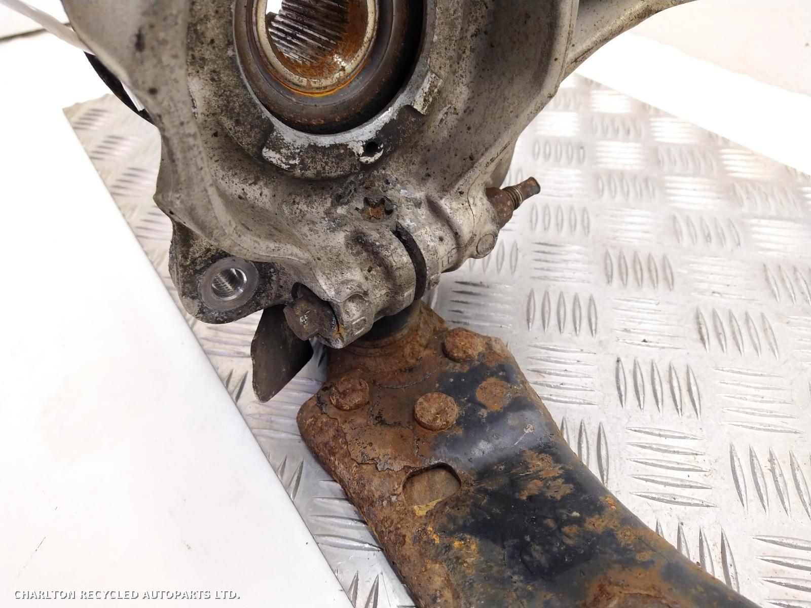 View Auto part RF Hub/Stub Axle Assembly LAND ROVER DISCOVERY SPORT 2016