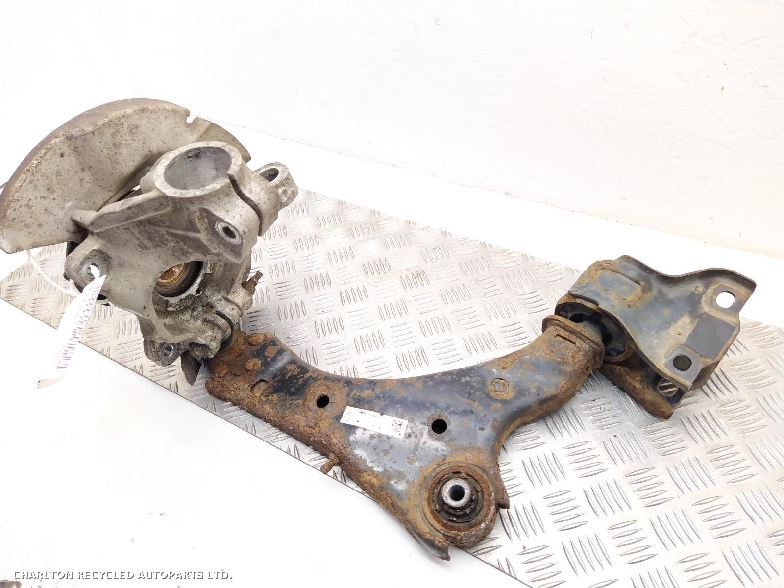 View Auto part RF Hub/Stub Axle Assembly LAND ROVER DISCOVERY SPORT 2016