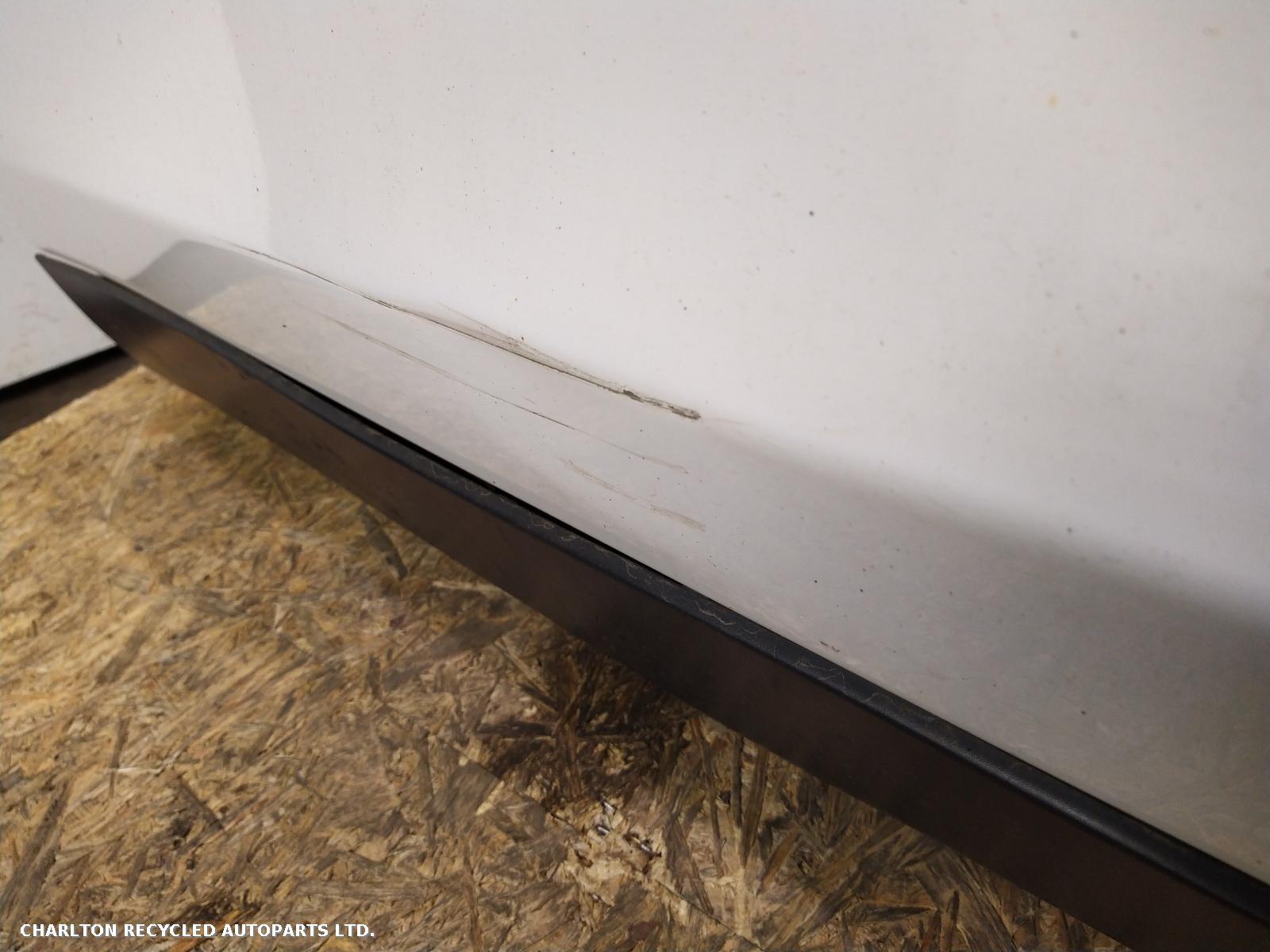 View Auto part L Front Door LAND ROVER DISCOVERY SPORT 2018