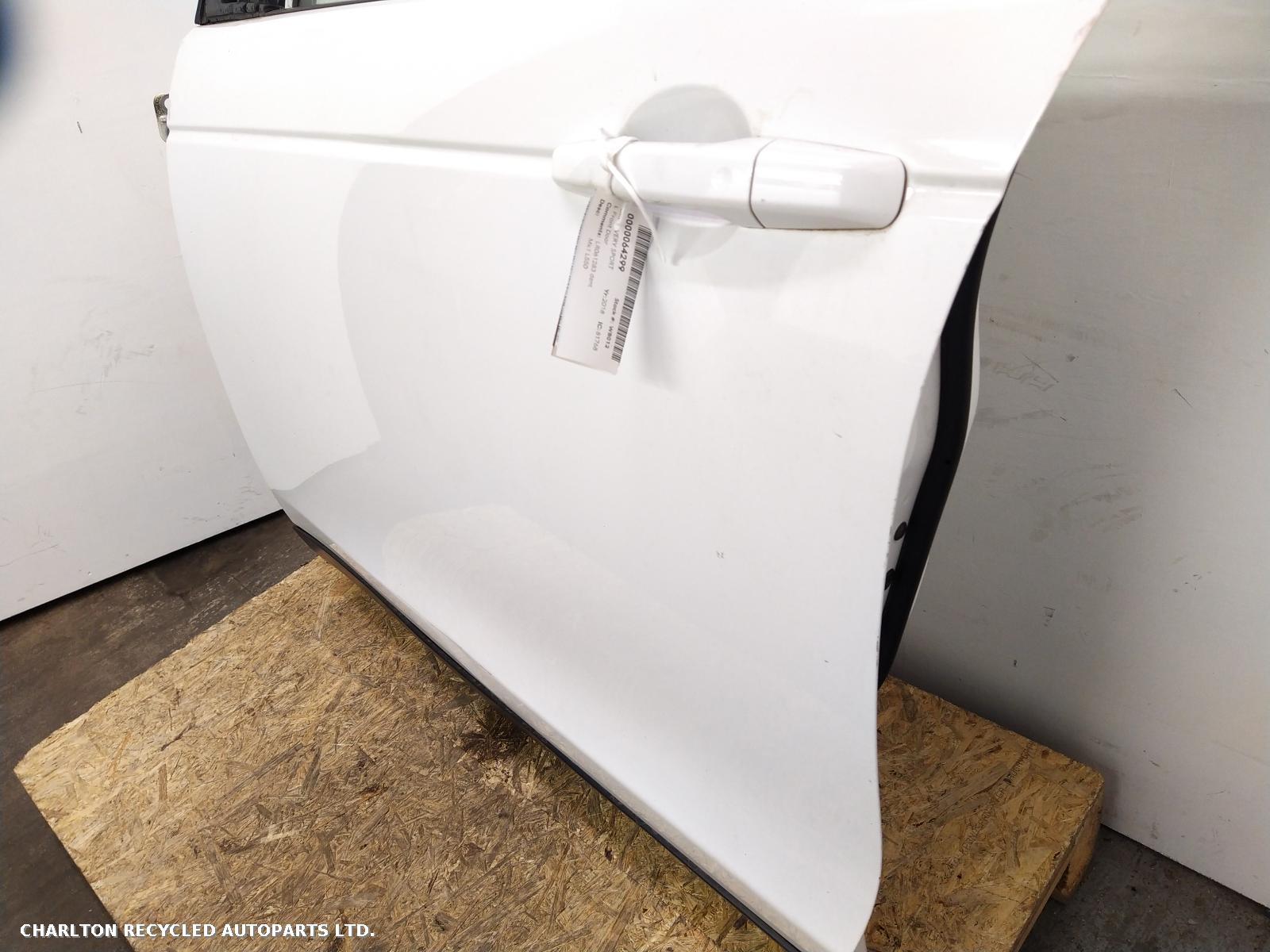 View Auto part L Front Door LAND ROVER DISCOVERY SPORT 2018