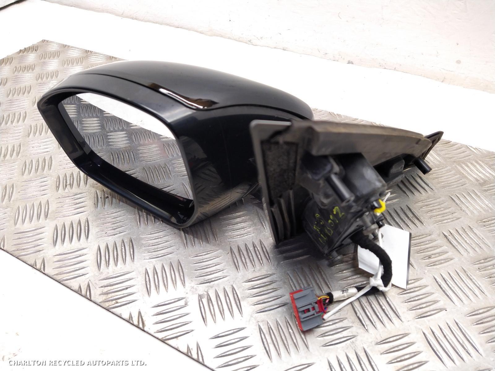 View Auto part L Door Mirror LAND ROVER DISCOVERY SPORT 2018