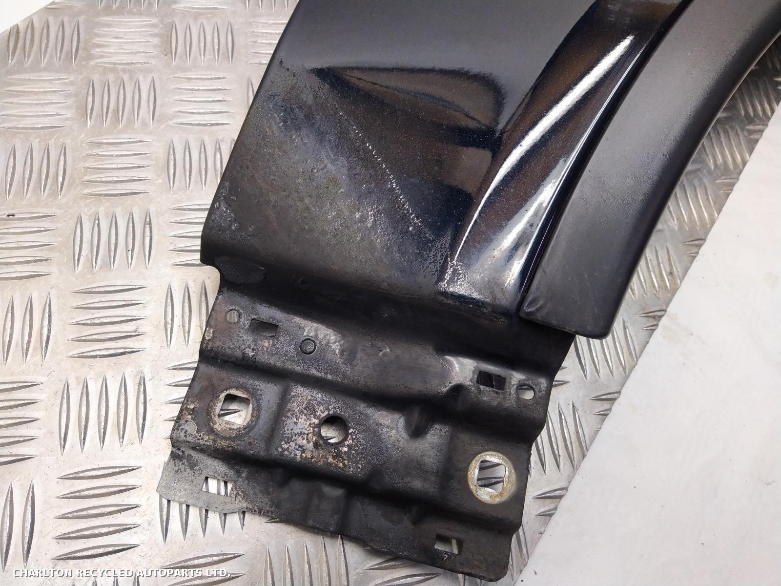 View Auto part R Wing LAND ROVER DISCOVERY 2017