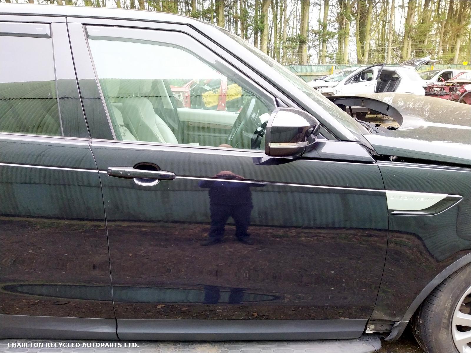 View Auto part R Front Door LAND ROVER DISCOVERY 2017