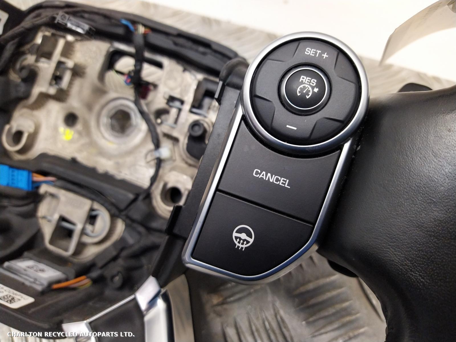 2017 LAND ROVER DISCOVERY Steering Wheel View Auto part Steering Wheel LAND ROVER DISCOVERY 2017