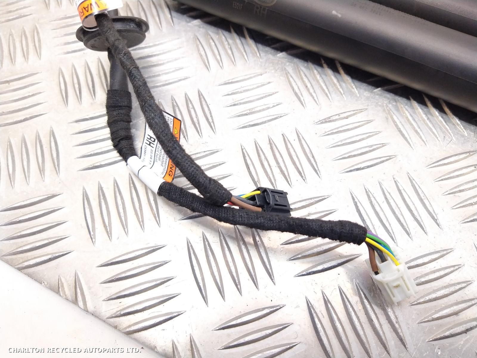 View Auto part Hatch Strut/Shock LAND ROVER DISCOVERY 2017