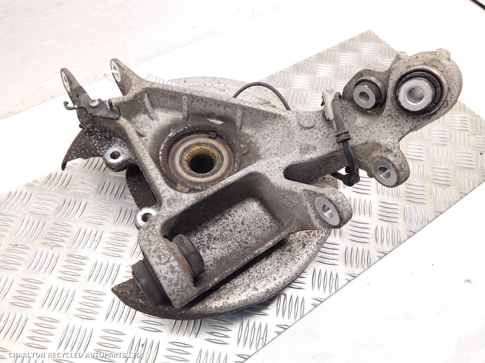 View Auto part LR Hub/Stub Axle Assembly LAND ROVER DISCOVERY 2017