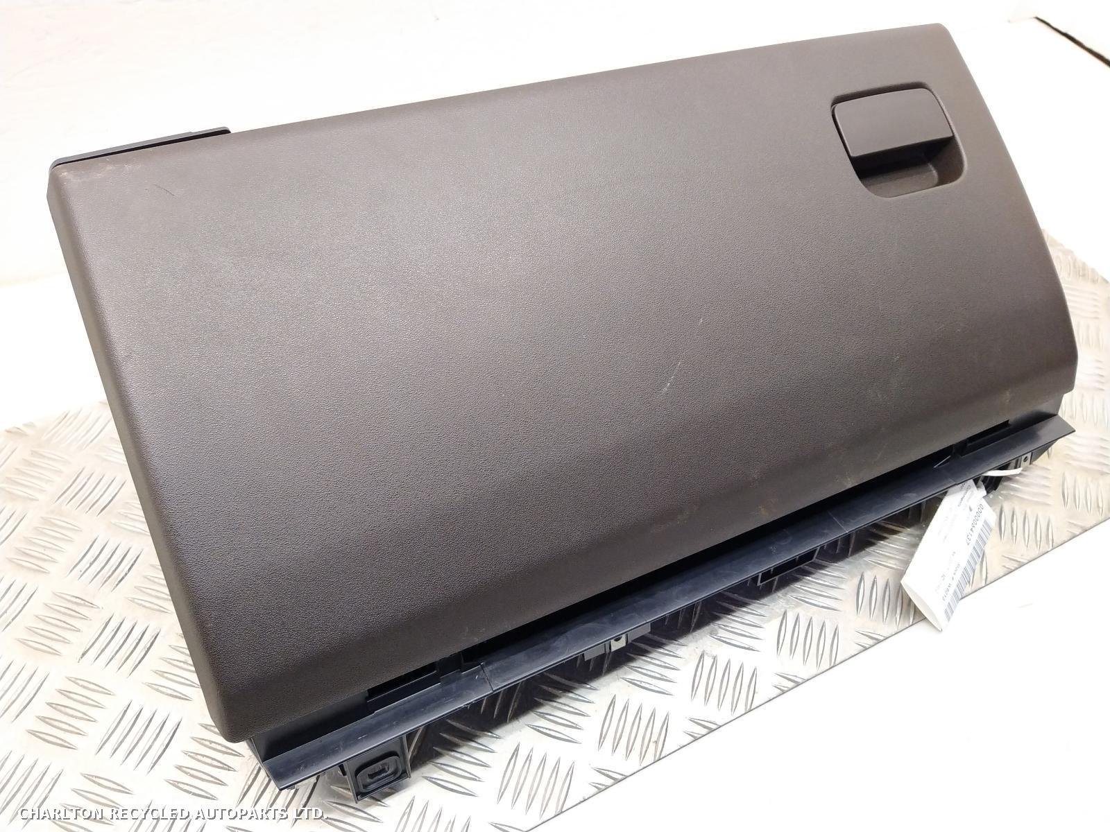 View Auto part Glove Box LAND ROVER DISCOVERY 2017