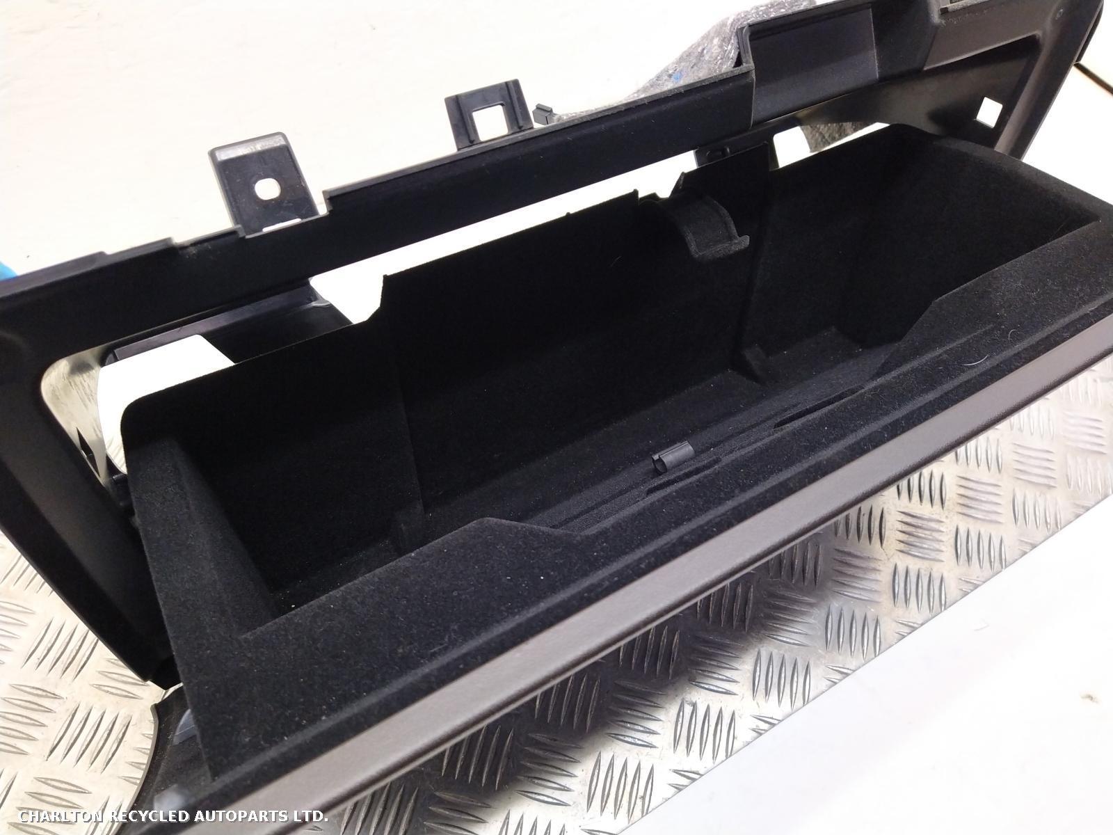 View Auto part Glove Box LAND ROVER DISCOVERY 2017