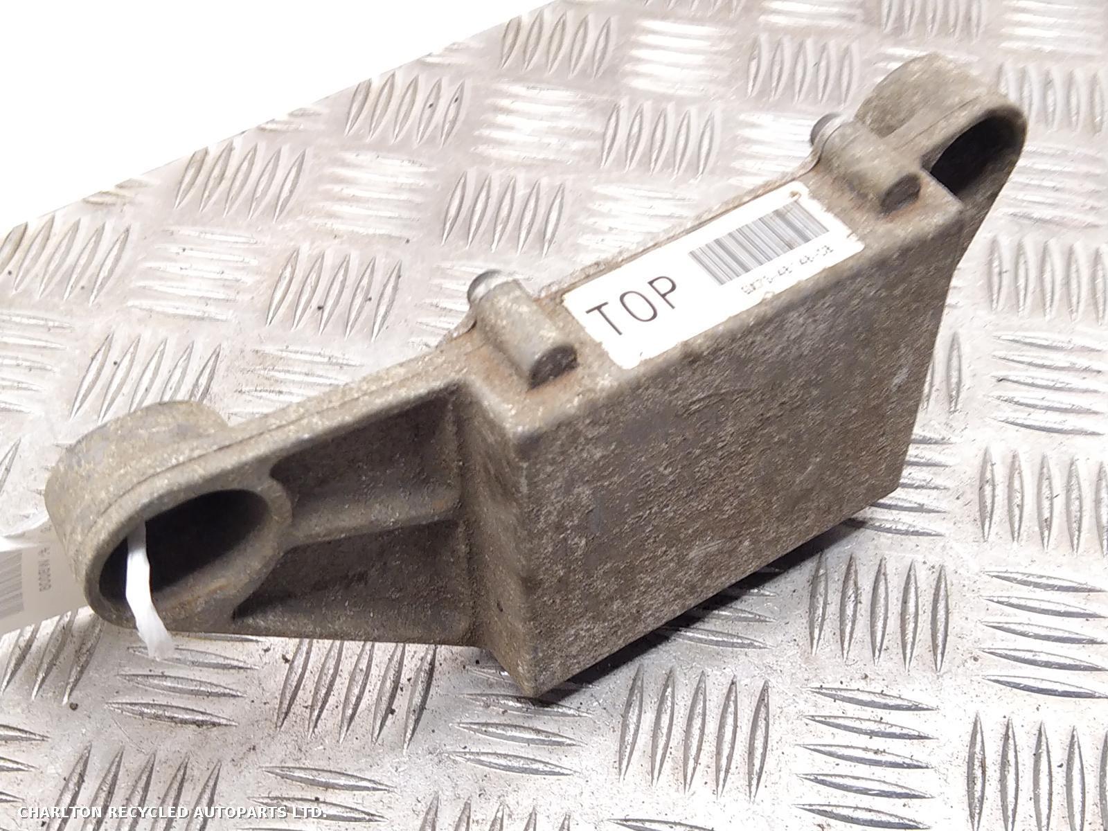 2019 LAND ROVER RANGE ROVER VELAR Misc Bracket View Auto part Misc Bracket LAND ROVER RANGE ROVER VELAR 2019