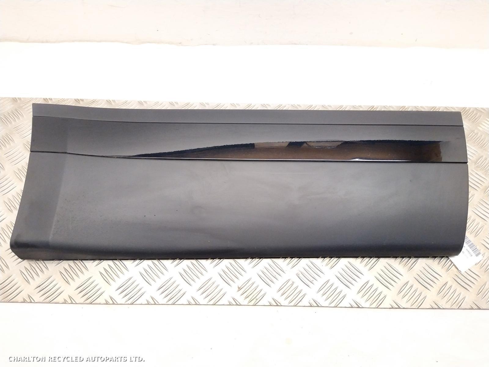 View Auto part Door Trim Exterior RR LAND ROVER RANGE ROVER VELAR 2019