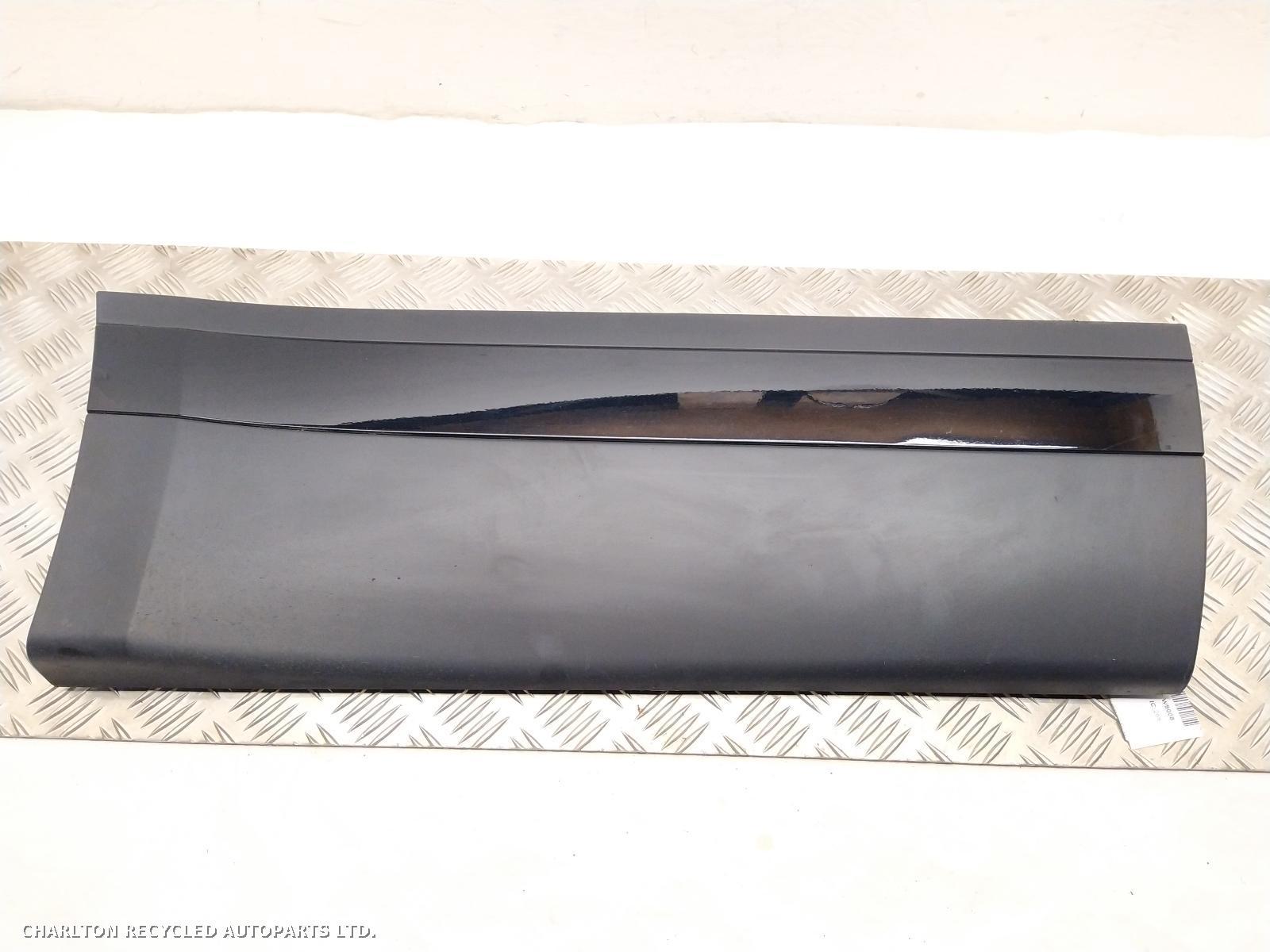 View Auto part Door Trim Exterior RR LAND ROVER RANGE ROVER VELAR 2019