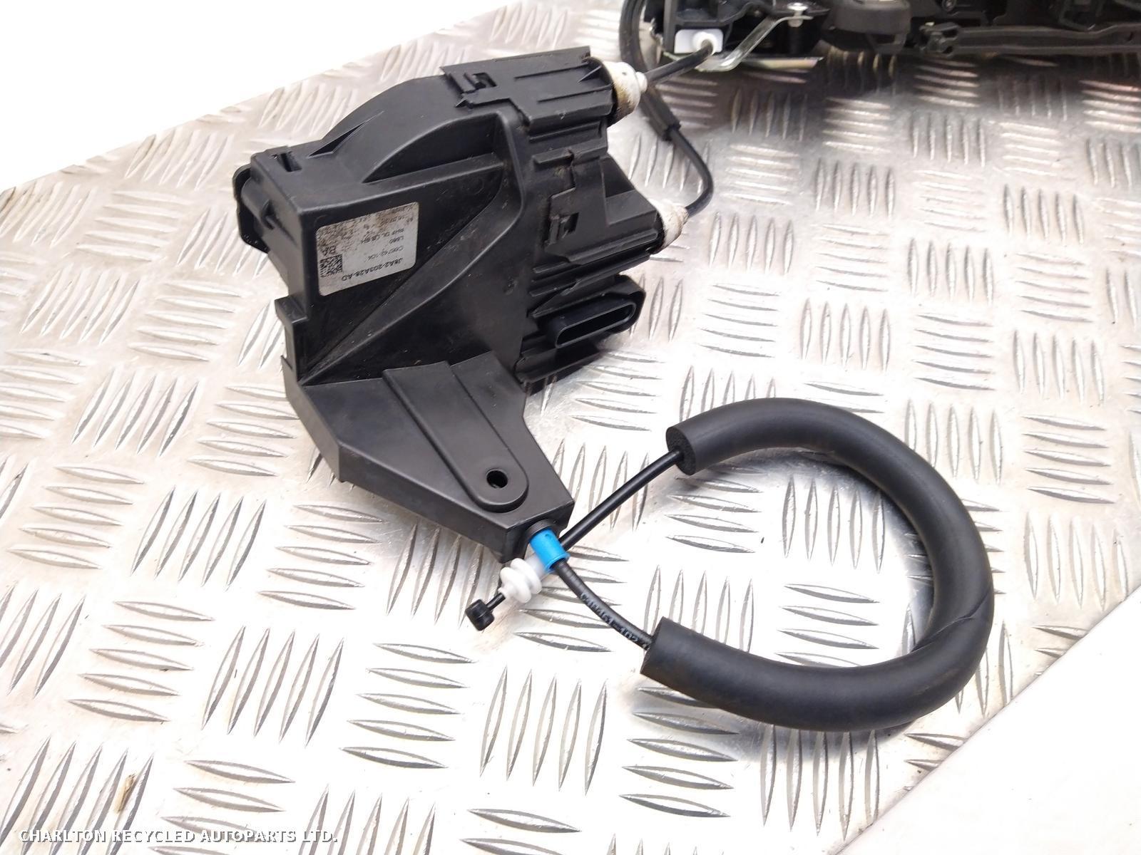 View Auto part Door Handle LAND ROVER RANGE ROVER VELAR 2019