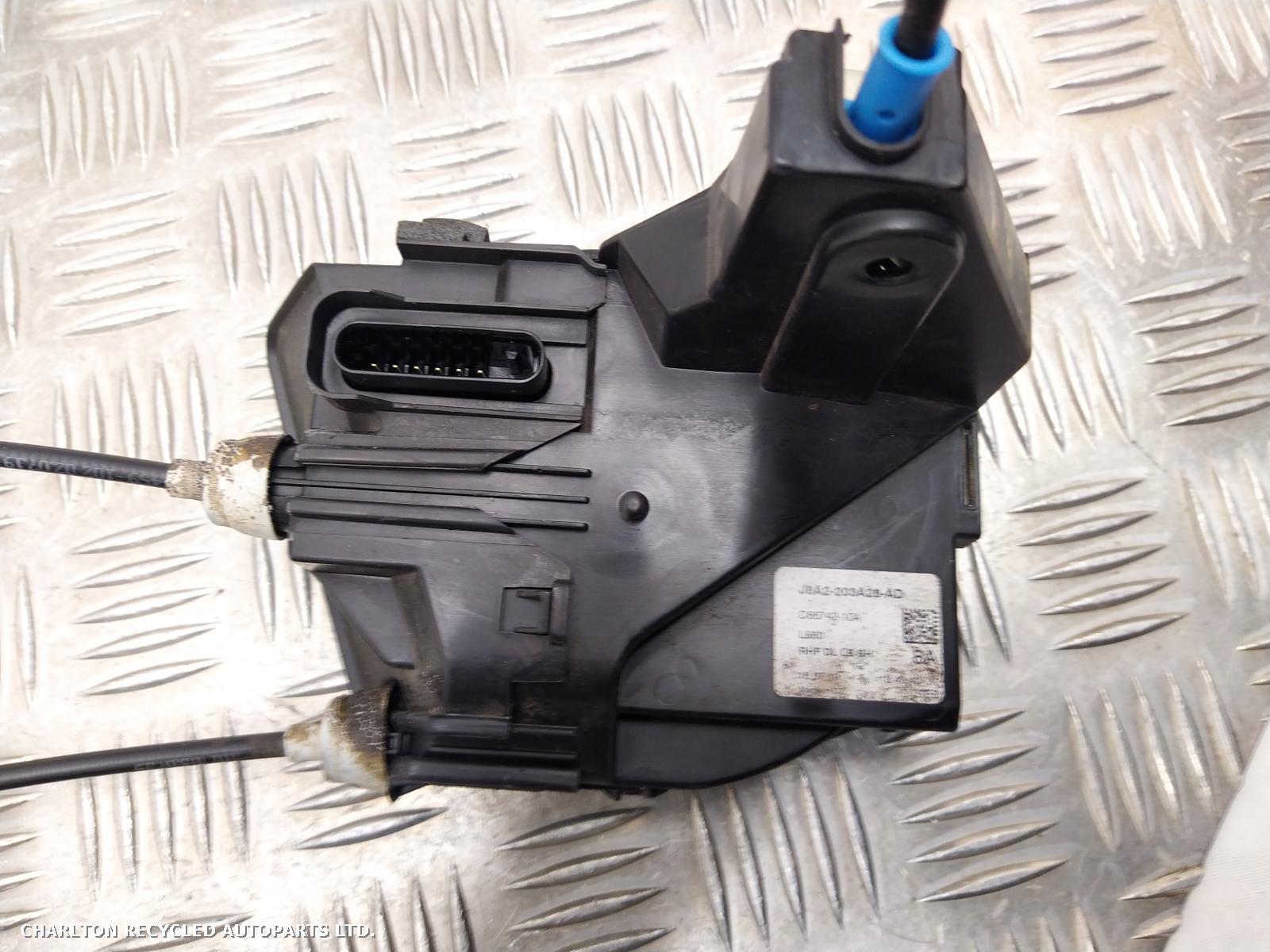 View Auto part Door Handle LAND ROVER RANGE ROVER VELAR 2019