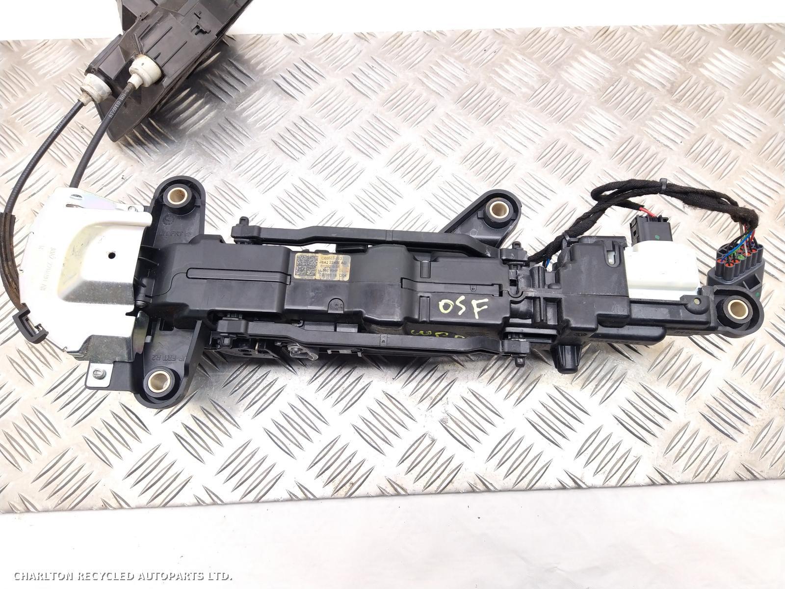 View Auto part Door Handle LAND ROVER RANGE ROVER VELAR 2019