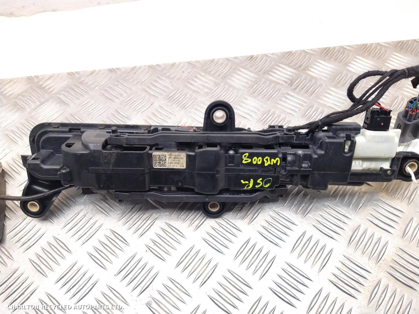 View Auto part Door Handle LAND ROVER RANGE ROVER VELAR 2019