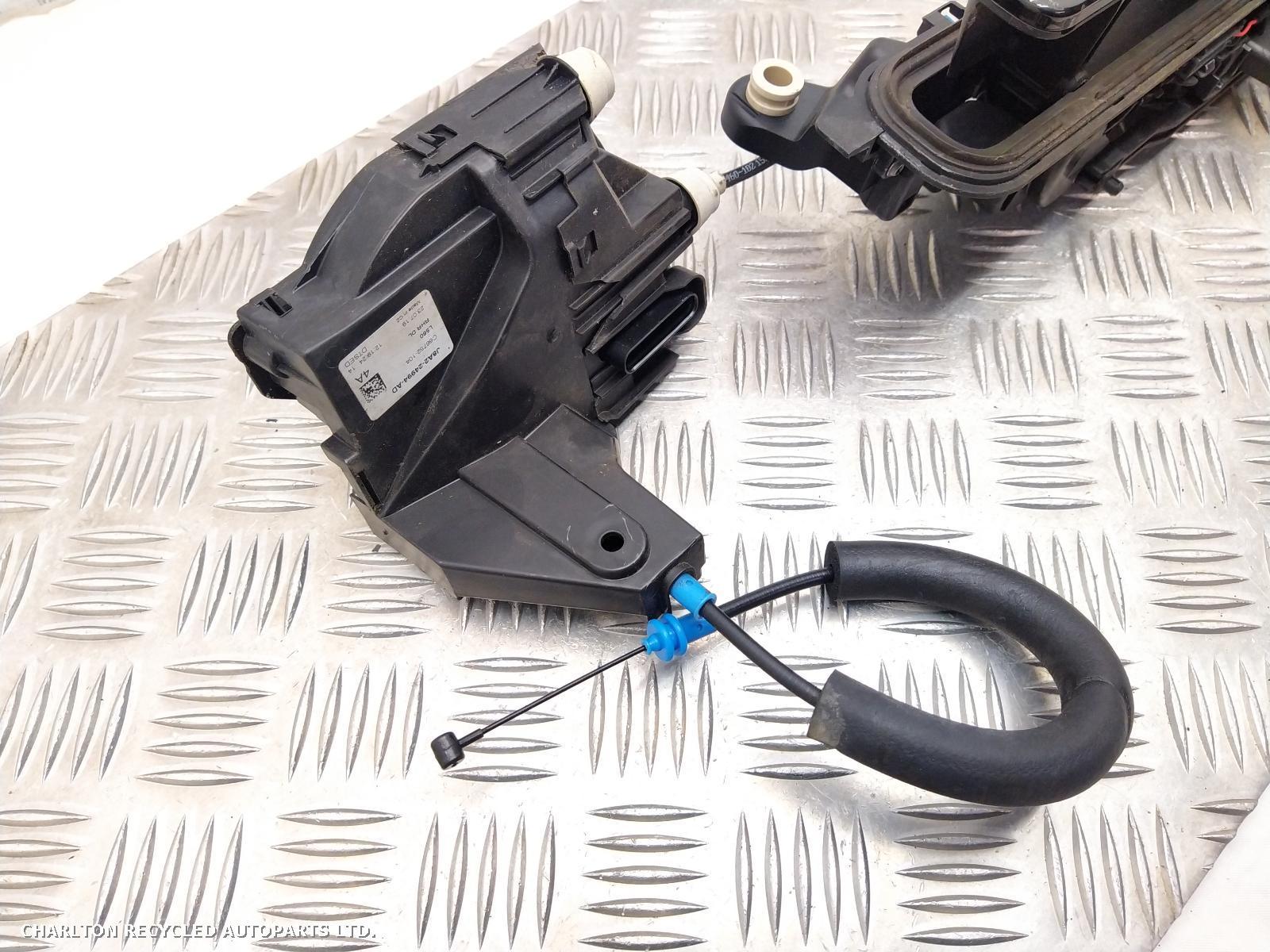 View Auto part Door Handle LAND ROVER RANGE ROVER VELAR 2019