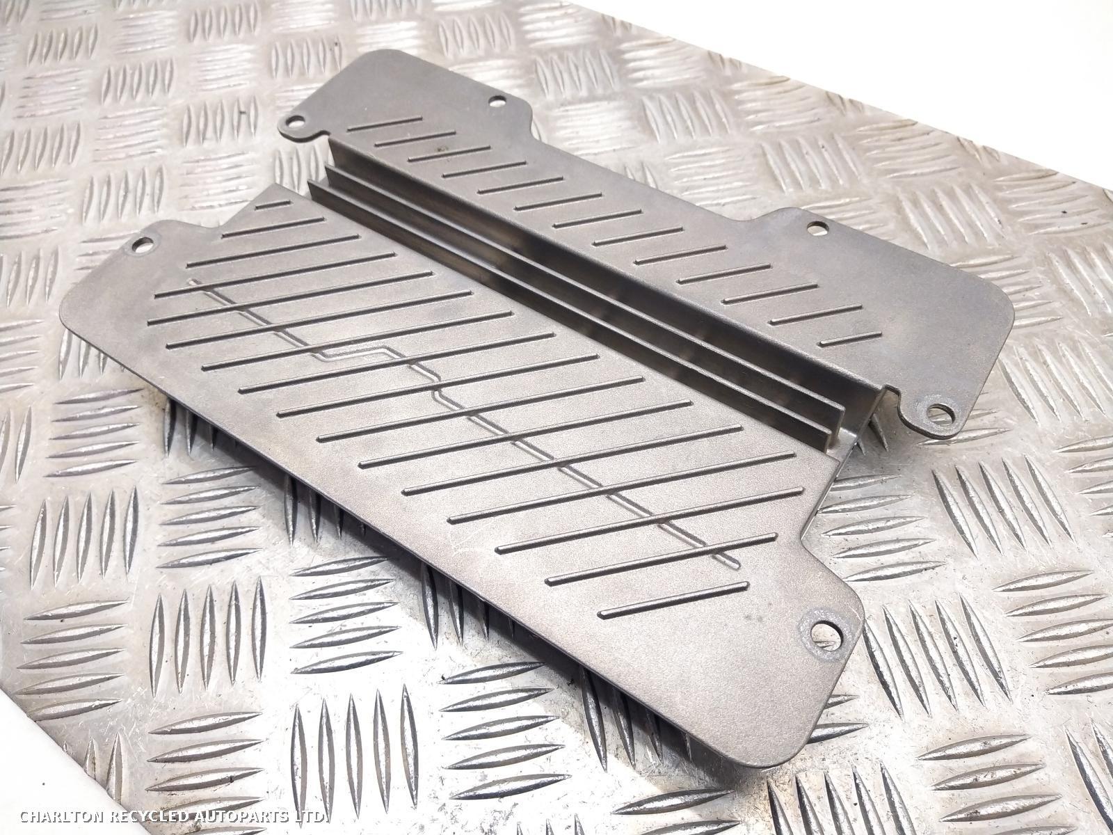 View Auto part Amplifier Unit LAND ROVER RANGE ROVER VELAR 2019