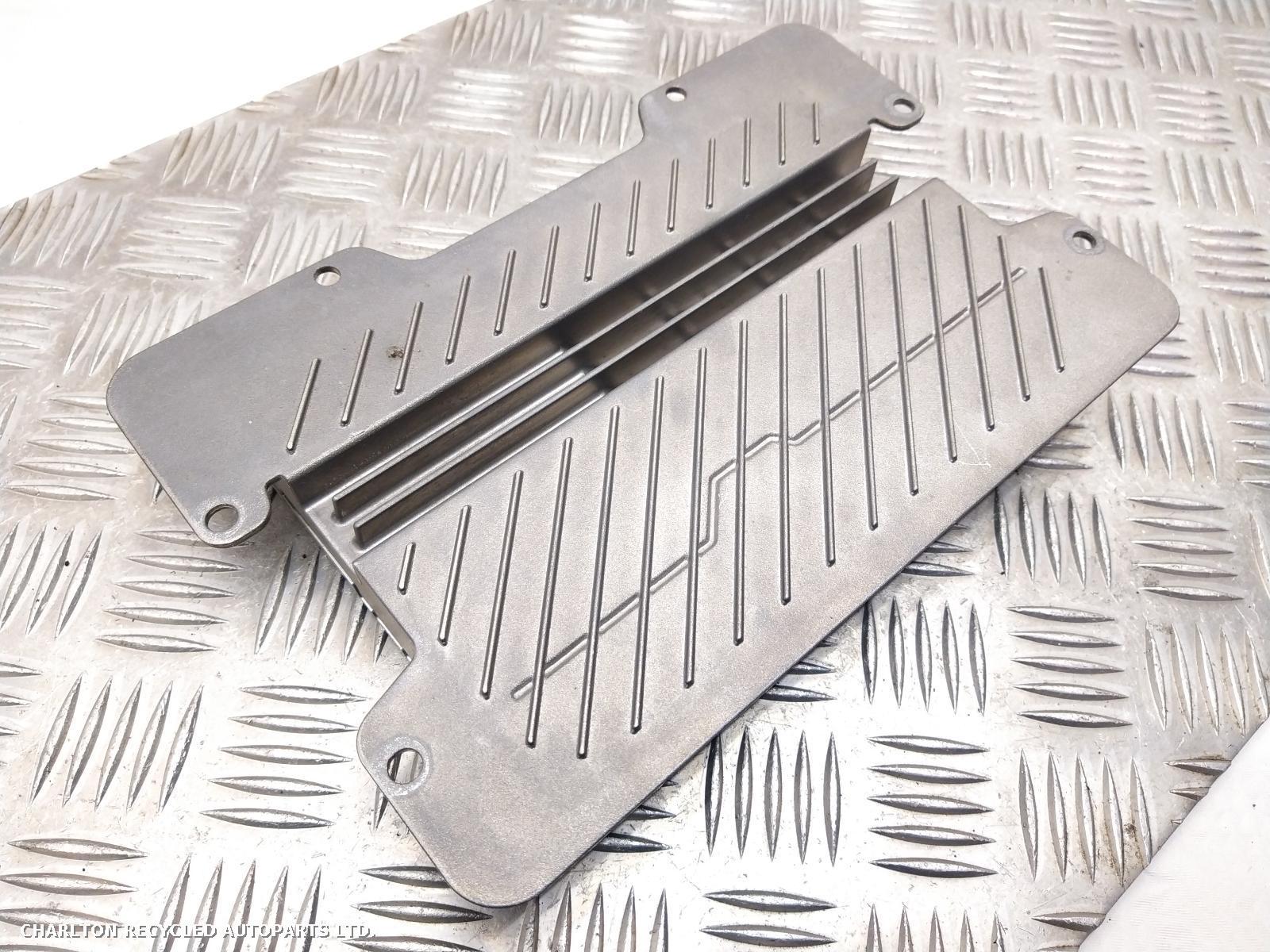 View Auto part Amplifier Unit LAND ROVER RANGE ROVER VELAR 2019