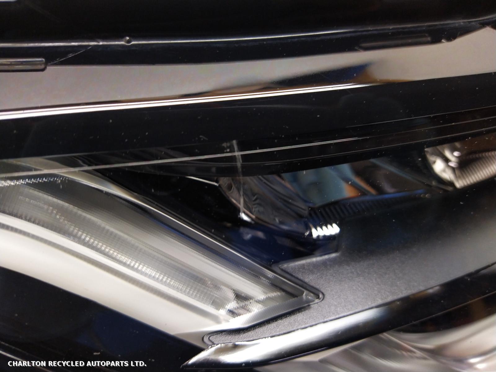 View Auto part R Headlamp LAND ROVER DISCOVERY 2017