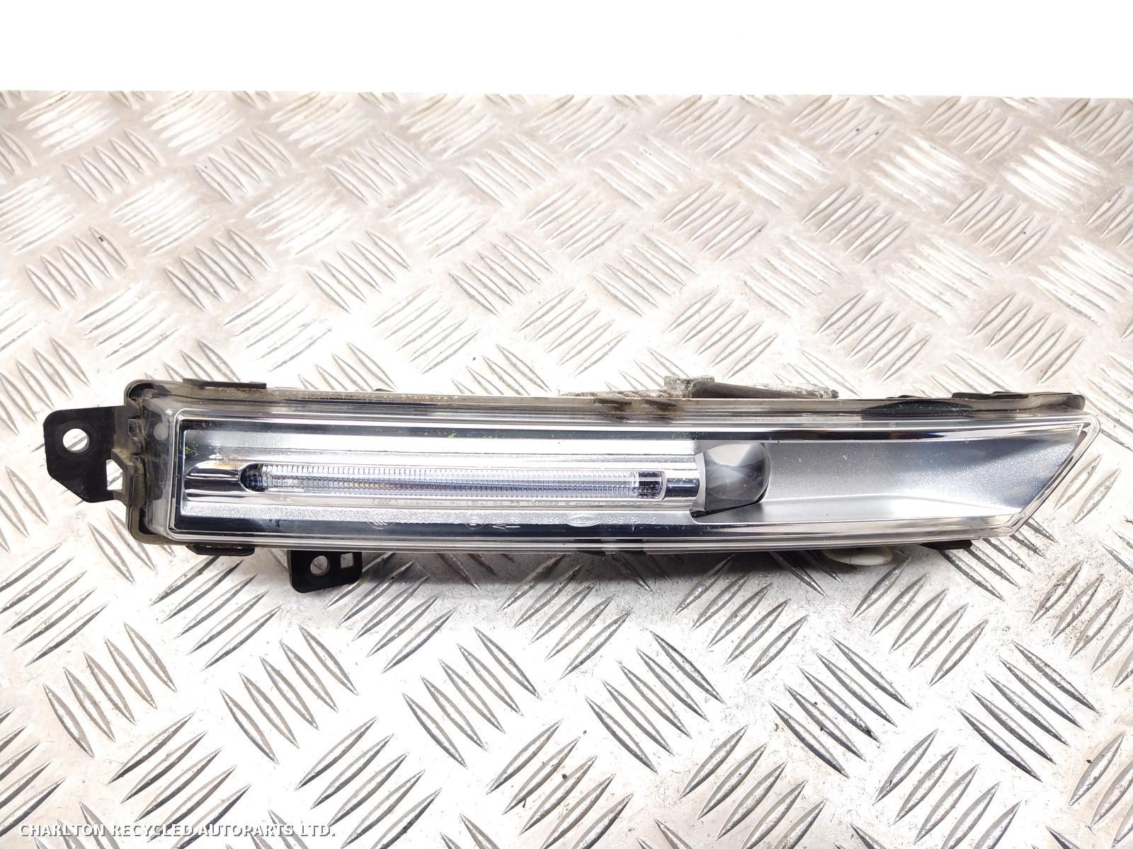 View Auto part Fog Lamp LAND ROVER DISCOVERY 2017