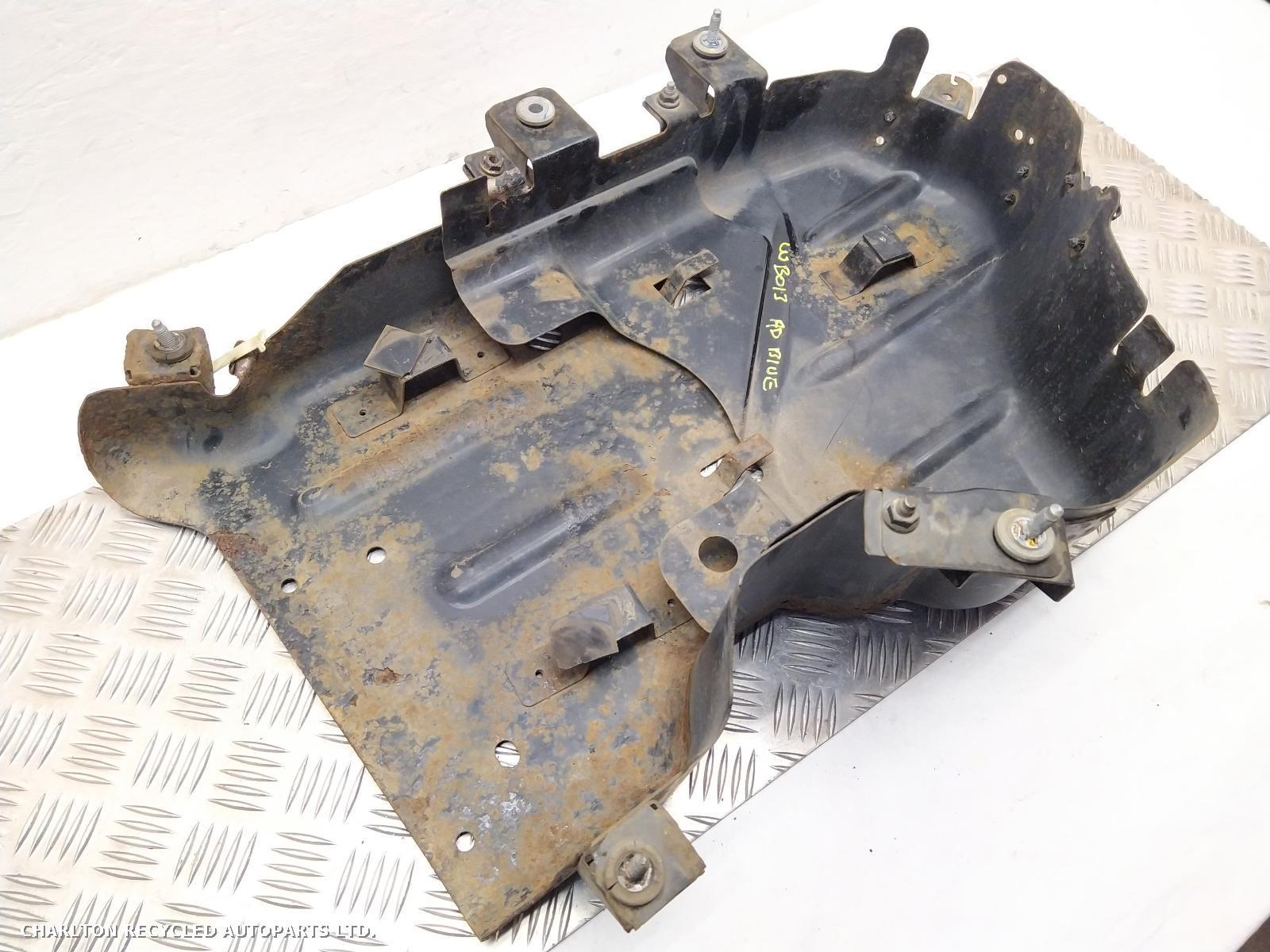 View Auto part GUARDS_VARIOUS LAND ROVER DISCOVERY 2017