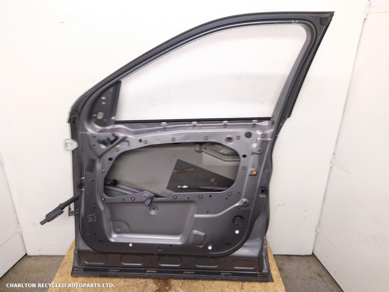 View Auto part R Front Door LAND ROVER DISCOVERY SPORT 2018
