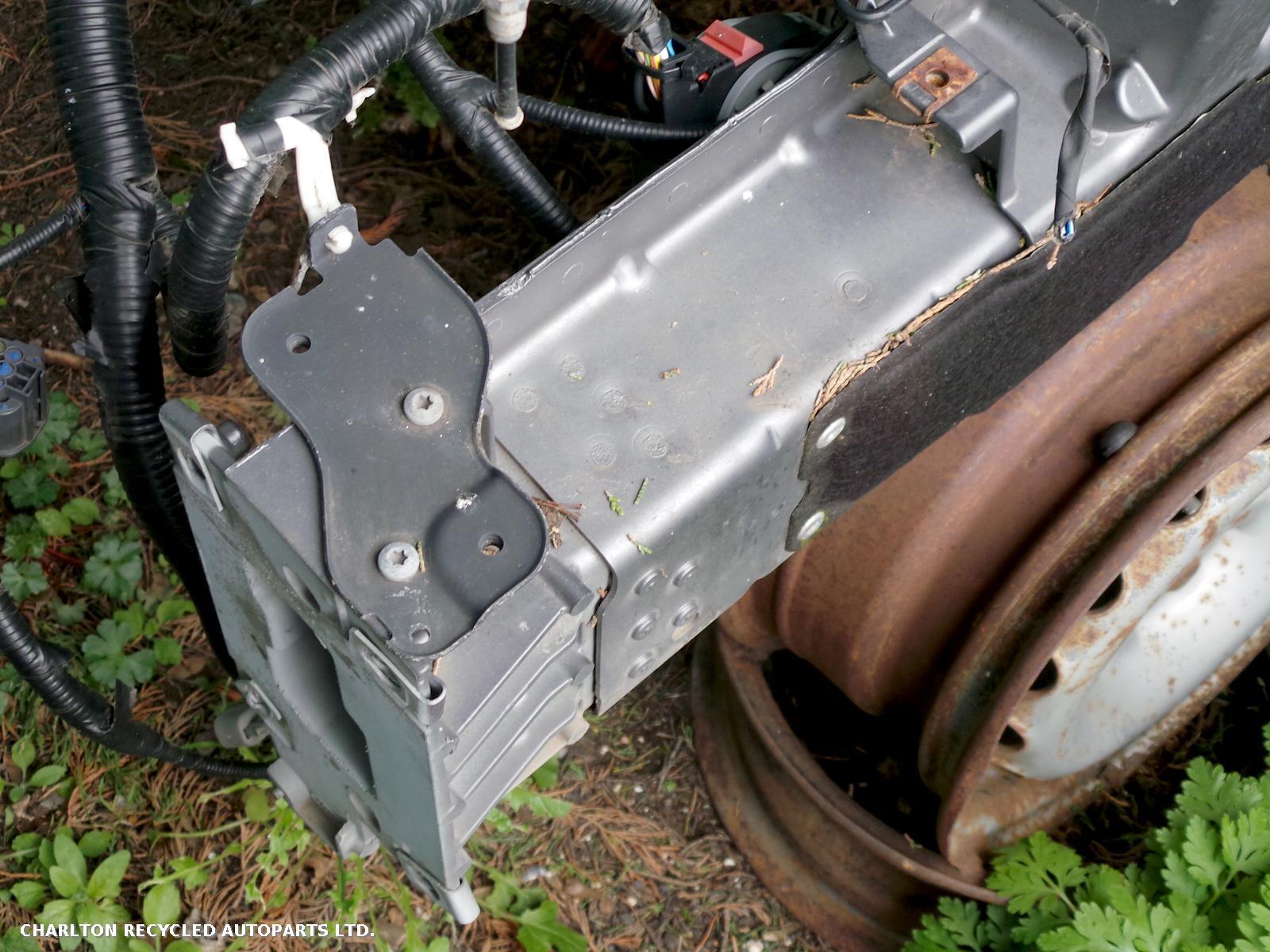 View Auto part Inner Structure LAND ROVER DISCOVERY 2018