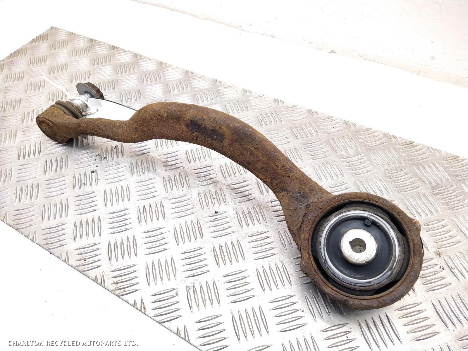 2019 LAND ROVER DISCOVERY RF Lower Control Arm View Auto part RF Lower Control Arm LAND ROVER DISCOVERY 2019