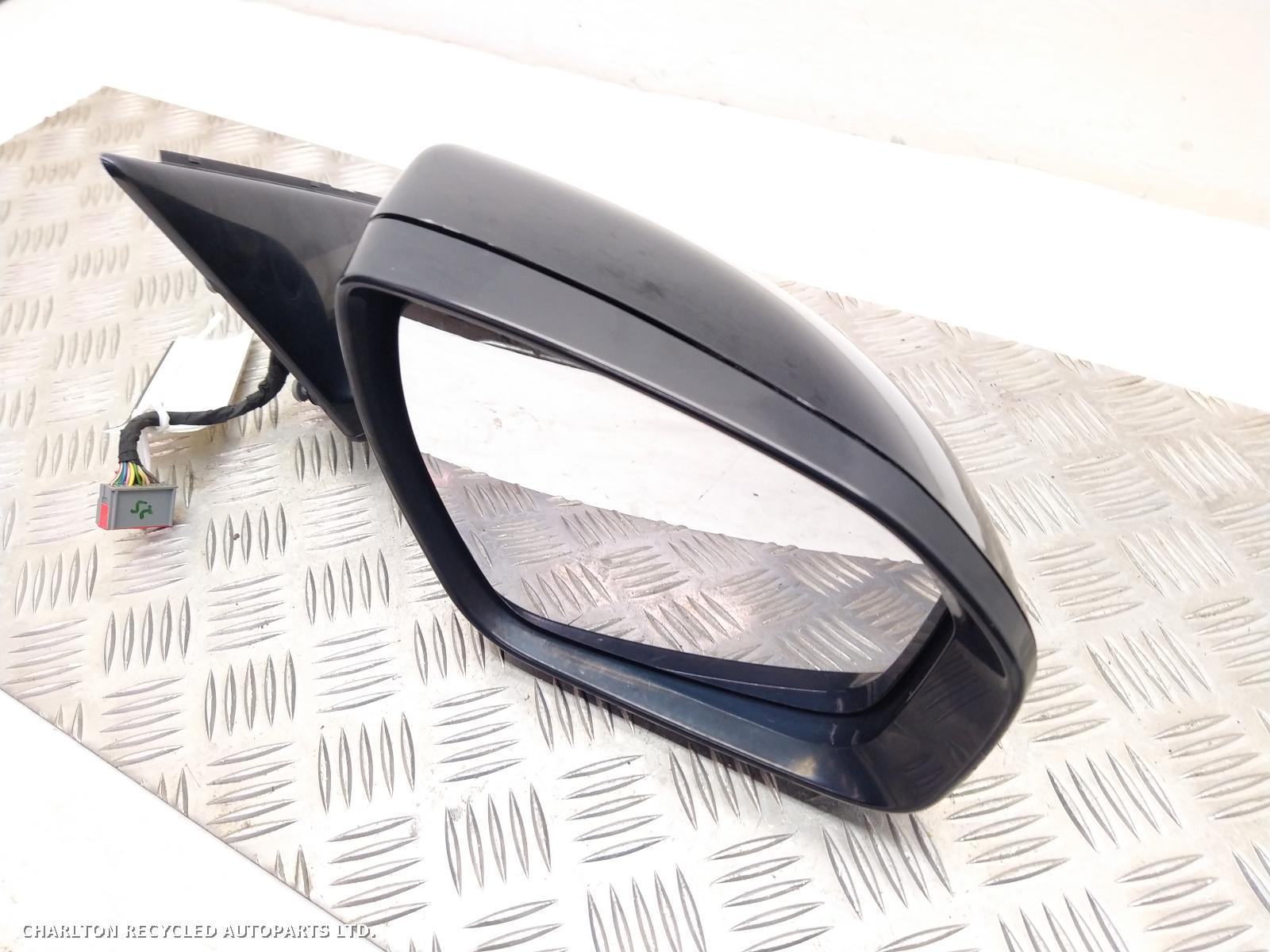 View Auto part R Door Mirror LAND ROVER RANGE ROVER EVOQUE 2011