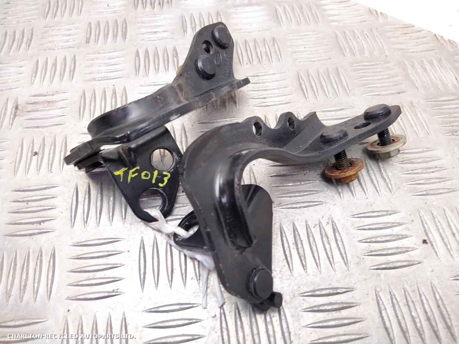 View Auto part Door Hinge LAND ROVER RANGE ROVER EVOQUE 2014