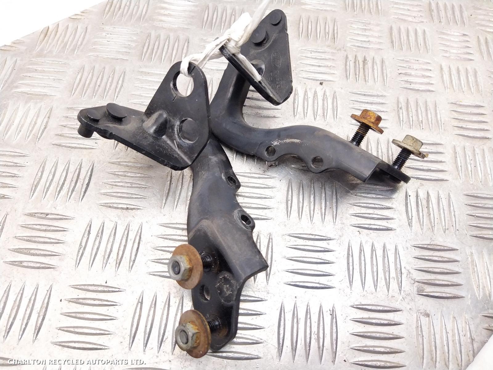View Auto part Door Hinge LAND ROVER RANGE ROVER EVOQUE 2014