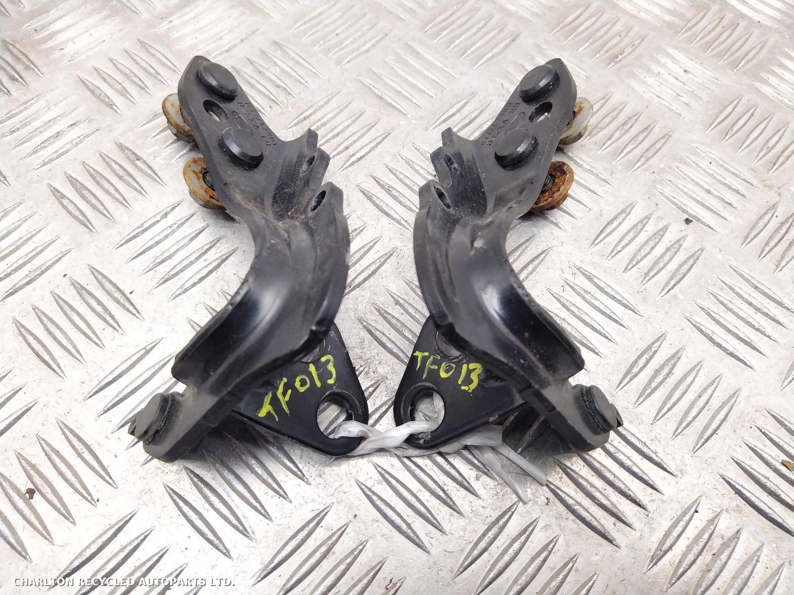 View Auto part Door Hinge LAND ROVER RANGE ROVER EVOQUE 2014