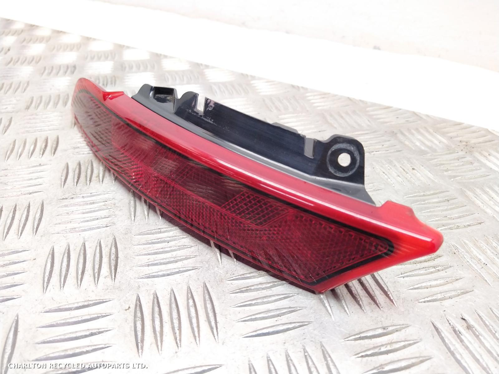 View Auto part Fog Lamp LAND ROVER DISCOVERY 2019