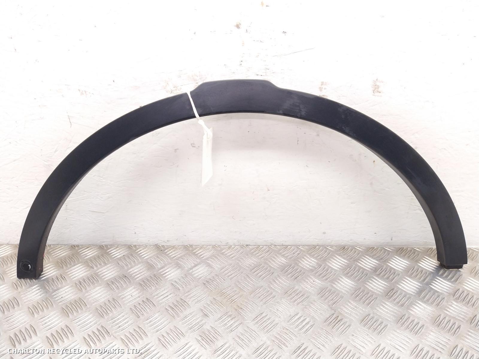 2016 LAND ROVER RANGE ROVER EVOQUE Wheel Arch/Spat View Auto part Wheel Arch/Spat LAND ROVER RANGE ROVER EVOQUE 2016
