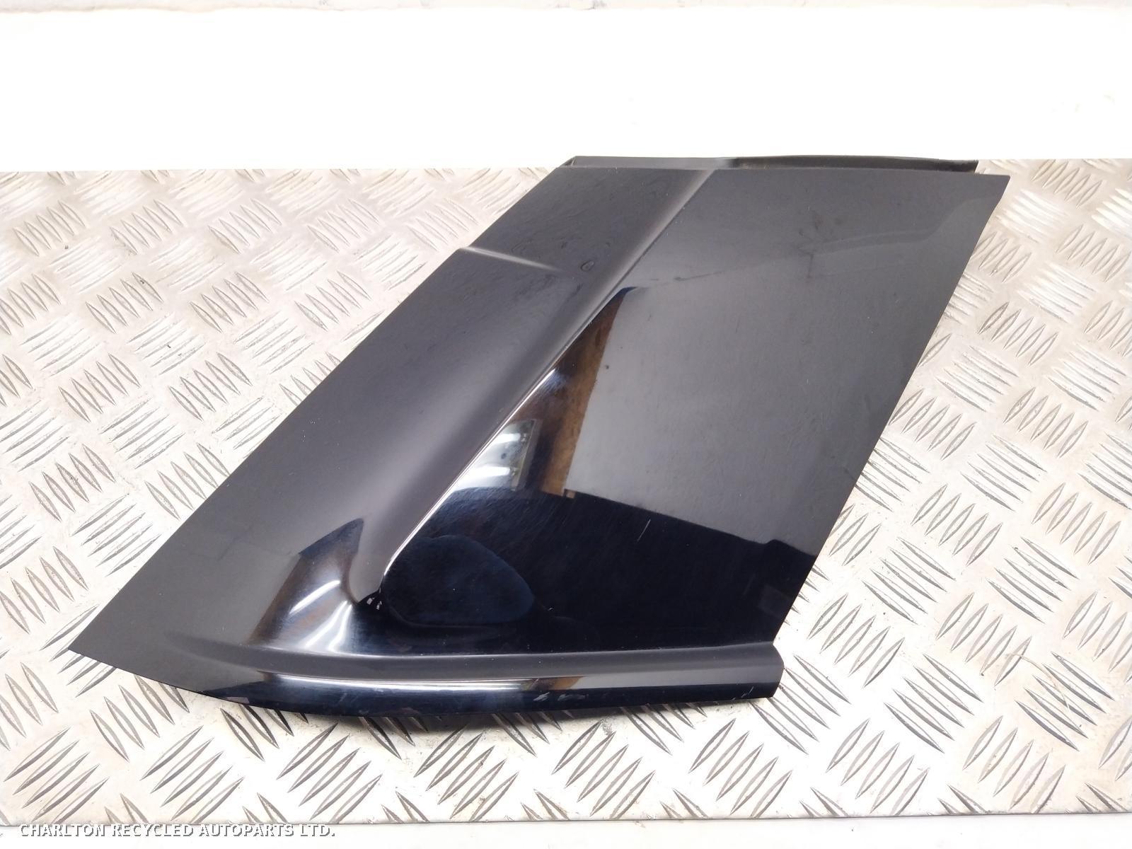 View Auto part D_POST_MOULDING LAND ROVER RANGE ROVER EVOQUE 2016