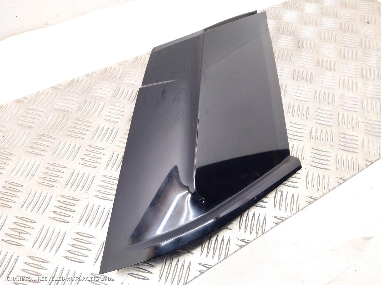 View Auto part D_POST_MOULDING LAND ROVER RANGE ROVER EVOQUE 2016